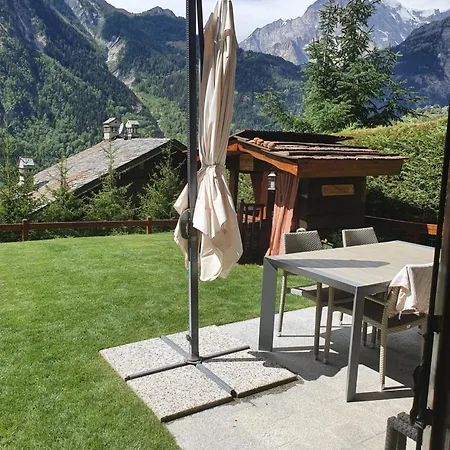 Superior Apartament Courmaison Vista Monte Bianco